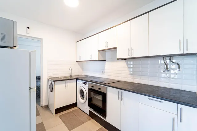 Apartamento renovado de 3 dormitorios con amplia terraza en Puerto Rico — 16