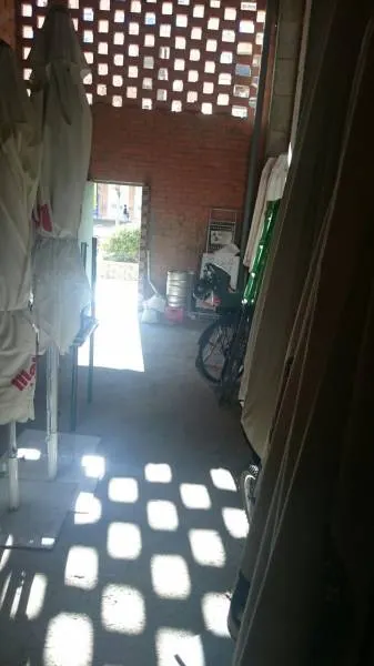 LOCAL CON EXCELENTE UBICACIÓN VALDEPASILLAS...!!!! — 5