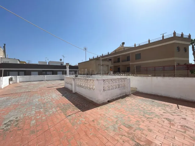 Gran vivienda con garaje, patio y solárium privado en Rojales — 49