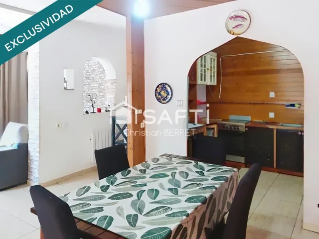 Chalet independiente con piscina y gran parcela. — 13