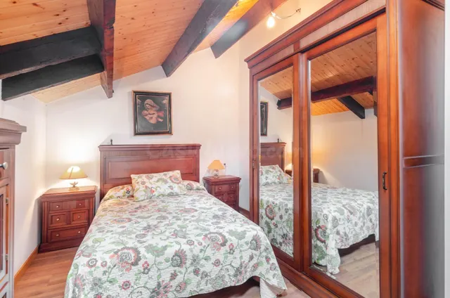 CASA CON 1.600 m2 DE PARCELA URBANA EN JARDÍN DE CANTOS, AVI - foto 5