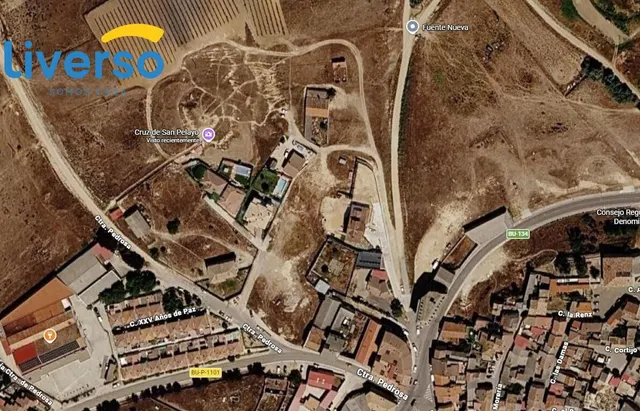 GRAN TERRENO URBANO EN ROA — 3