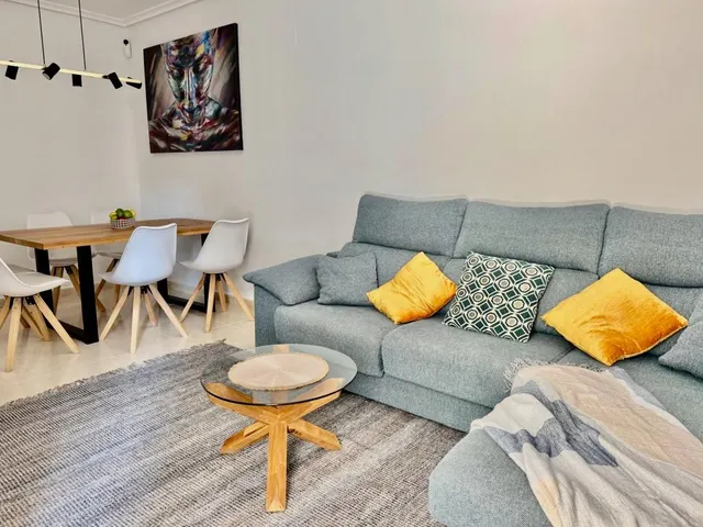 Apartamento reformado de 2 dormitorios con vistas al mar, piscina y parking en la cala de finestrat — 7