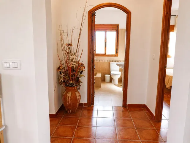 Preciosa casa con jardín en finca rústica — 18