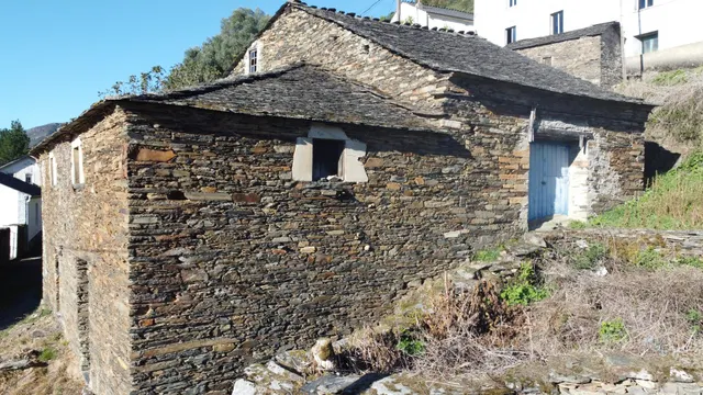 Finca rústica en el corazón de la montaña gallega — 7