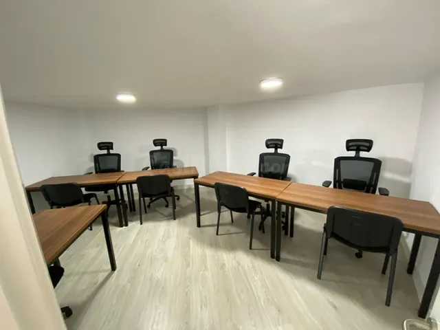 PUESTOS DE TRABAJO