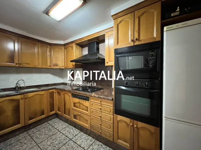 Estupenda casa a la venta en Ontinyent , zona San Antonio en Exclusiva . — 4