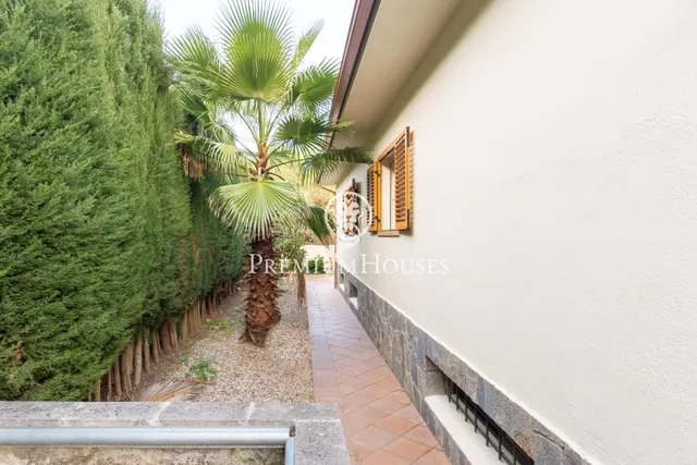 Casa independiente con jardín en venta en Argentona — 41