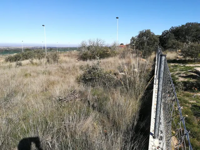 Urbis te ofrece una parcela en venta en Cuatro Calzadas, Salamanca. — 7