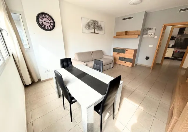 PISO LUMINOSO CON TERRAZA Y 2 AMPLIAS habitaciones - Zona CONCORDIA - BURJASSOT — 2