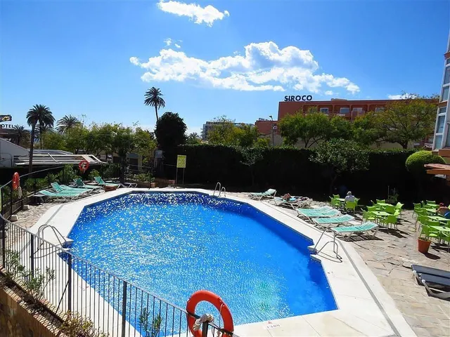 Estudio con piscina en Benalmádena a 400m de la playa — 25