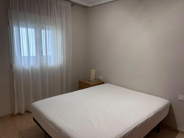 Piso 3 habitaciones 117m² en alquiler - La Raiosa — 37