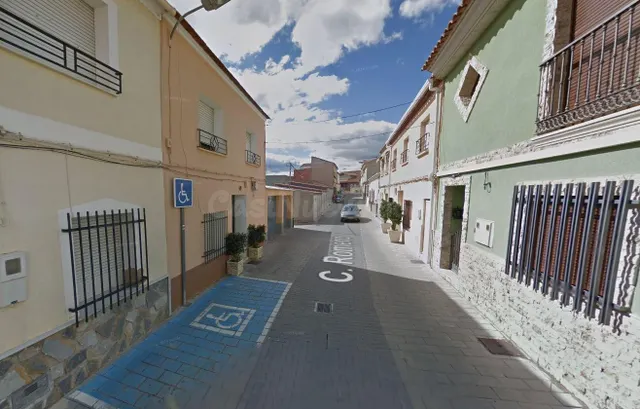 Se vende casa OKUPA en Totana (Murcia).