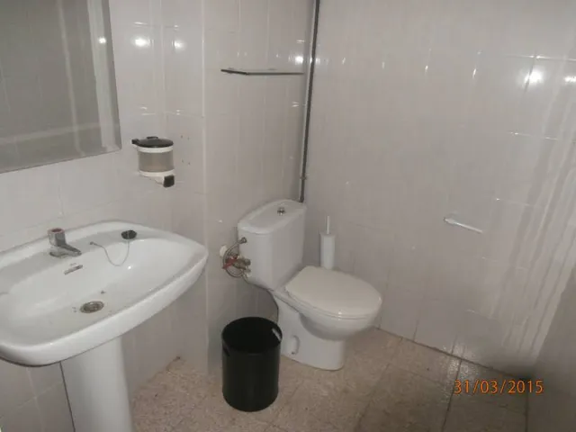 AMPLIO  Y CENTRICO ENTRESUELO CON ACCESO INDEPENDIENTE CON SALA DE GRABACION INSONORIZADA — 14