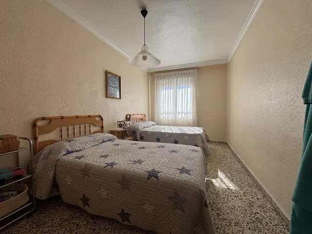 Se vende piso amplio y luminoso en el centro — 14