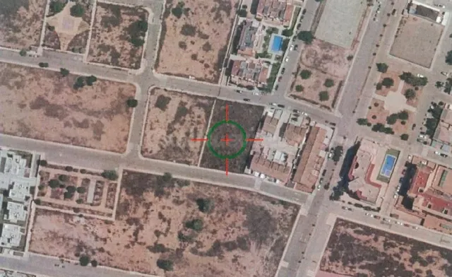 Terreno urbanizable de 1.618 m2 cerca de la playa en Islas M - foto 4