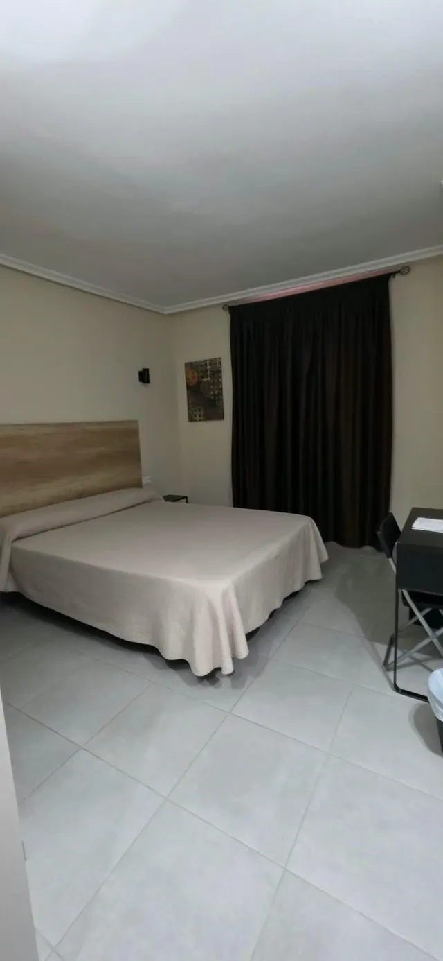 Hotel de 2 estrellas reformado en La Marina de Elche, zona Guardamar — 12