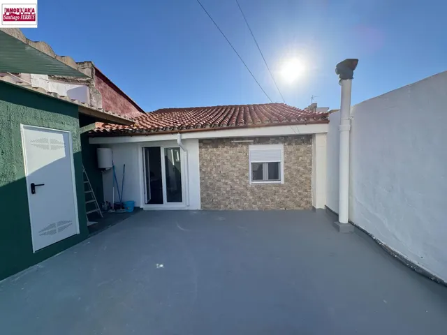 VENTA DE CASA EN BENIFAIO (VALENCIA)   CENTRICA — 49