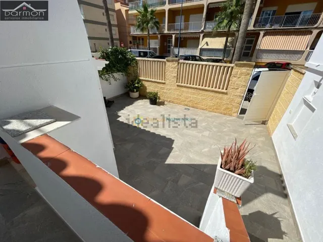 EN VENTA O ALQUILER — 33
