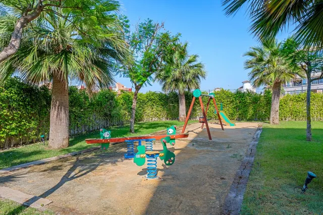 APARTAMENTO DE 2 DORMITORIOS Y 2 BAÑOS EN PUNTA PRIMA (ORIHUELA COSTA) — 24