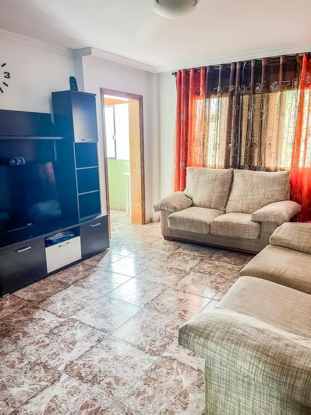 Piso en Venta con inquilino, oportunidad de inversión en la  - foto 5
