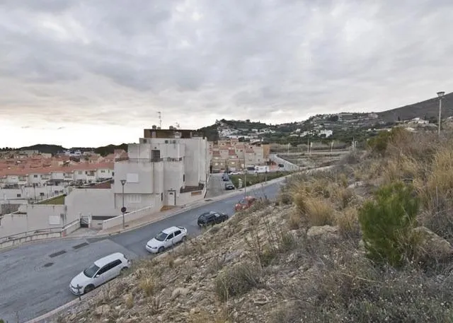 OPORTUNIDAD EN MOTRIL!! - foto 2
