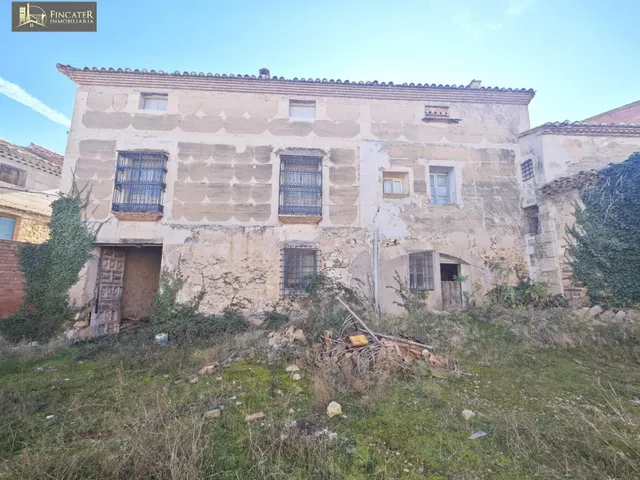 CASA EN CELLA — 23