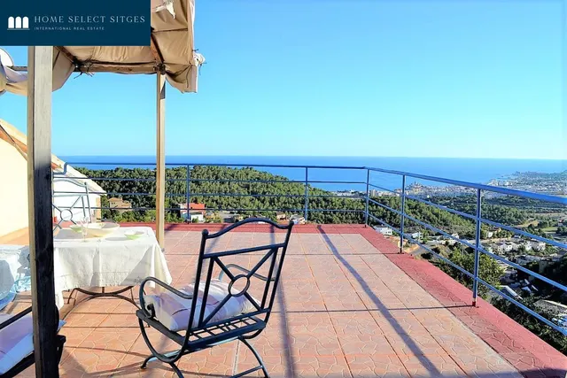 Torre Quint Mar con vistas panorámicas y piscina — 22