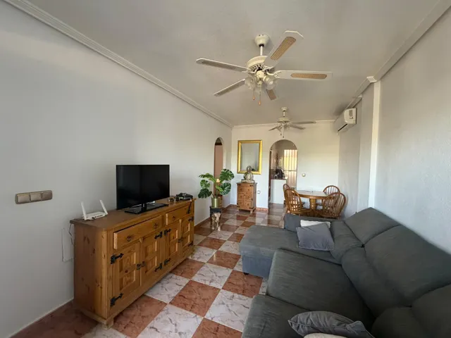 Fantástico Piso en la Urbanización Pinada Golf - Villamartin — 6