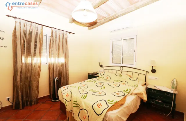 CASA INDEPENDIENTE EN EL CENTRO DE SAGUNTO — 12