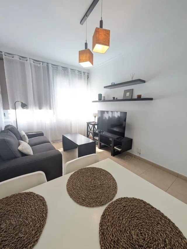 Se alquila piso por temporada con vistas al mar en playa las canteras — 10