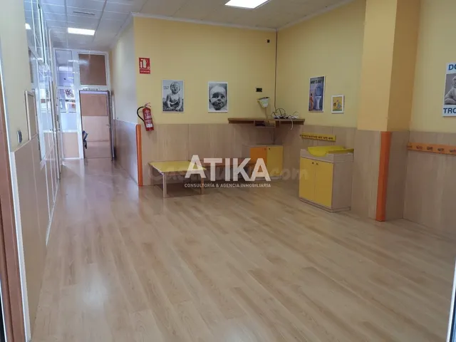 LOCAL VENTA TOTALMENTE ACONDICIONADO COMO GUARDERIA - foto 3