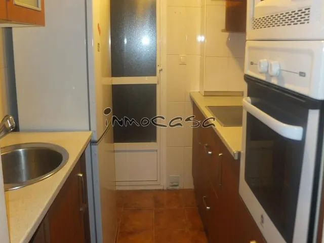 600 euros, comunidad incluida, cerca metropolitano, amueblado. — 6