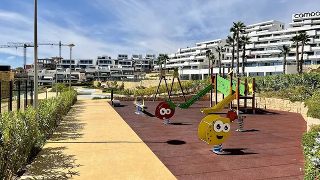 Atico duplex con 2 habitaciones y 2 baños en Terra Marina — 34