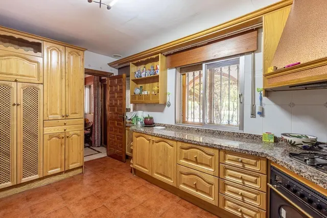 Espectacular Chalet en Ogijares - Ideal para Familias — 27
