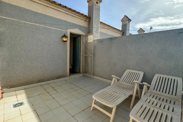 MAGNIFICA VIVIENDA ADOSADA CON PISCINA COMUNITARIA, IDONEA COMO VACACIONAL — 40