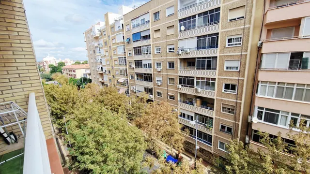 Piso 3 habitaciones 110m² en alquiler - Ensanche — 24