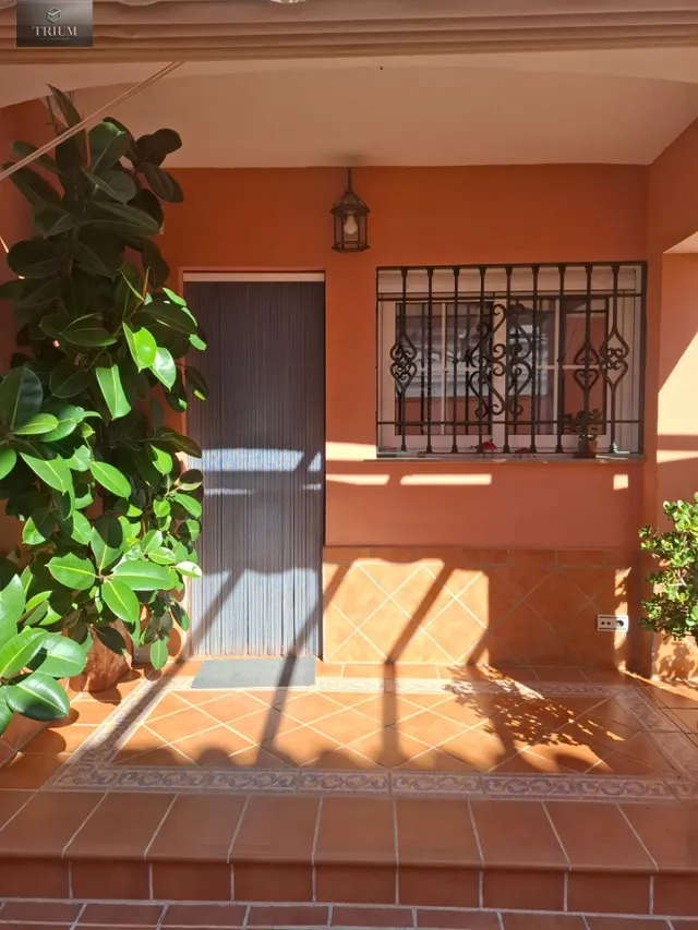 Fantástico chalet en villa argaz, junto al cc serrallo plaza — 19