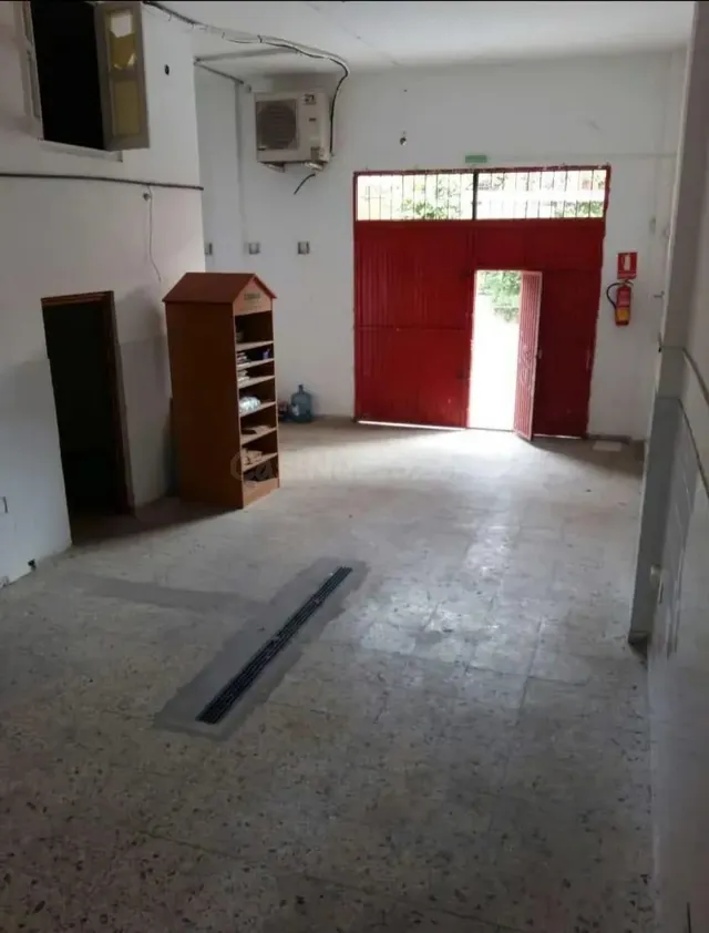ESPECTACULAR LOCAL EN UNA DE LAS MEJORES ZONAS DE FUENGIROLA - foto 3