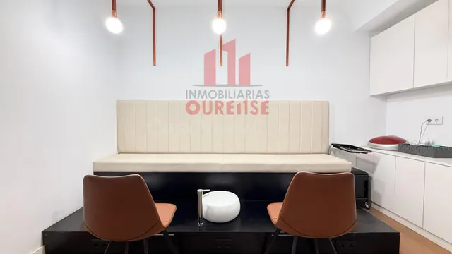 ALQUILER DE ESPACIO PARA MANICURISTAS EN RECONOCIDA PELUQUER