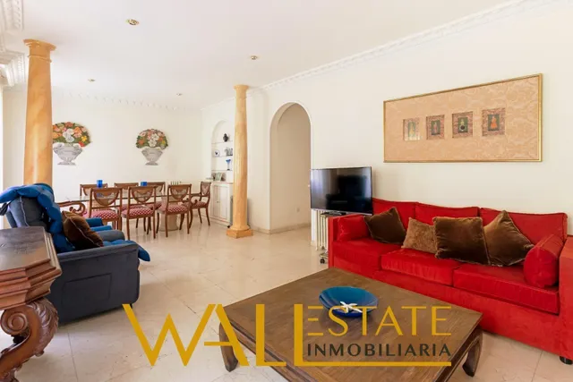 Amplio piso en venta para reformar en Argüelles — 6