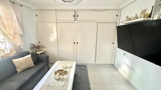 CUARTO PISO CON ASCENSOR - 4 habitaciones - VIRGEN DEL REMEDIO — 19