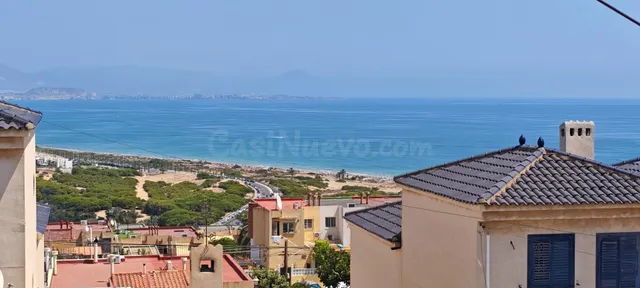 Vivienda con vistas al mar y terraza de 2 Dormitorios Ideal  - foto 2