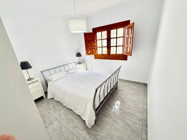 CASA TOTALMENTE REFORMADA EN EL CENTRO DE SALOBREÑA — 11
