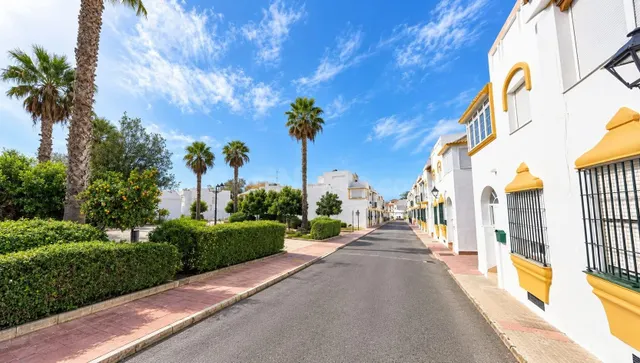 Venta de unifamiliar en el Mayorazgo, Chiclana
