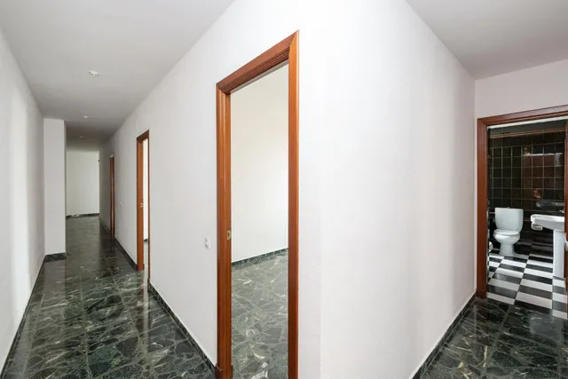 🏠 AMPLIO PISO EN EL CENTRO DE ALCALÁ LA REAL – 190 m2 CON TERRAZA Y OPCIÓN DE GARAJE — 26