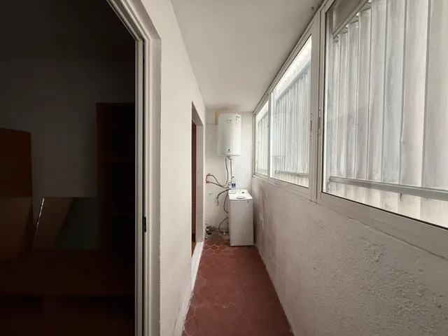 Piso con piscina a 700 m de la playa y a un paso del centro de Roda de Berà — 9