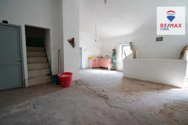 DOS CASAS MAS PARCELA DE 900  METROS — 42