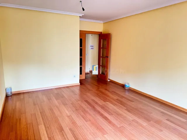 PISO A ESTRENAR CON 3 DORMITORIOS, 2 BAÑOS Y POSIBILIDAD DE  - foto 2