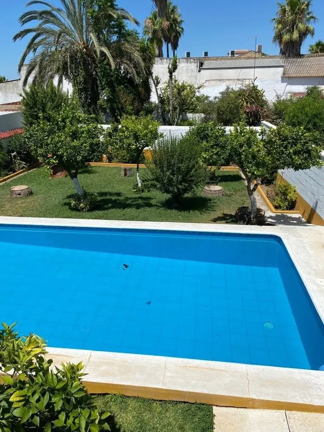 Casa de 270 m2 con parcela de 627 m2 — 17